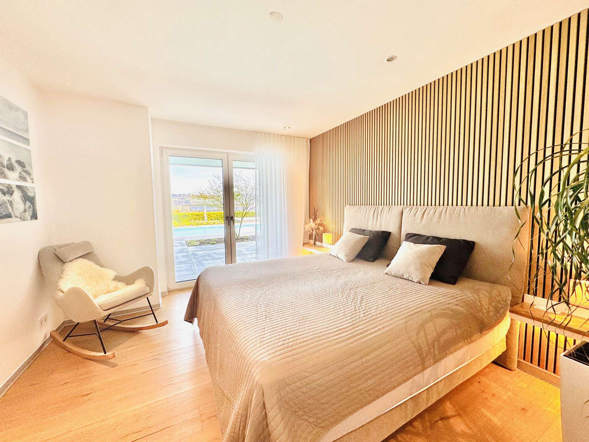 Schlafzimmer Nord Poolsuite Summergold