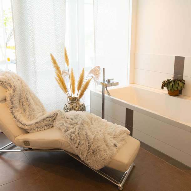 Badezimmer in Paradisio Poolsuite Summergold in Bodman am Bodensee