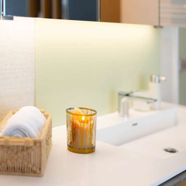 Badezimmer in Paradisio Poolsuite Summergold in Bodman am Bodensee