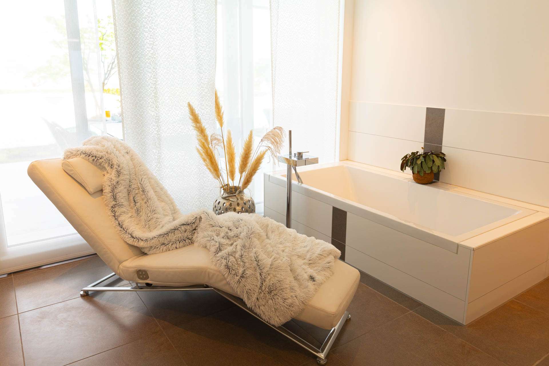 Badezimmer Paradisio Poolsuite Summergold